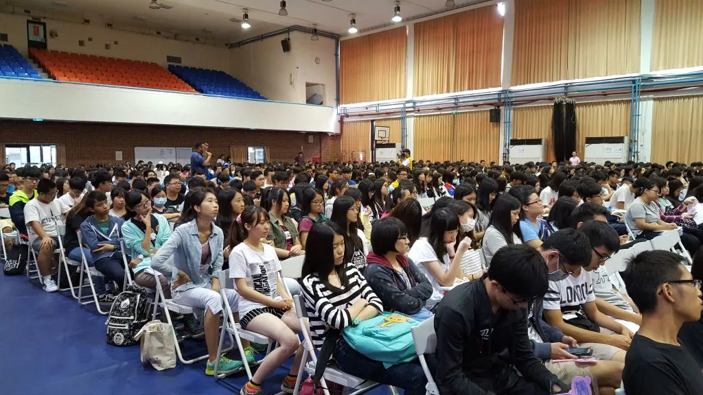 105-1新生入學性別平等教育講座~尊重多元性別 第1張